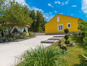 Property grounds - Dea / HR-09382-01 by Interhome (Crikvenica/Barci)