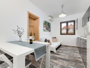 Interior - Apartment Karabaic - 2 by Interhome (Krk/Njivice)