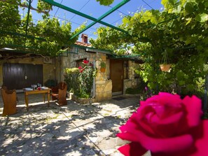 Outdoor dining - House 975 by Interhome (Fažana)