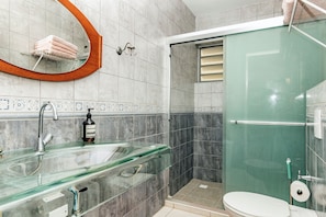 Apartament, vistes a la piscina | Bany