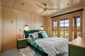 Bügeleisen/Bügelbrett, WLAN, Bettwäsche