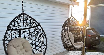 Twillingate Coastal Retreat w/ Oceanview Rooftop Deck (Icebergs,Whales,Sunsets)