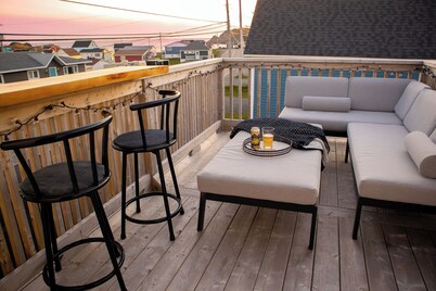 Twillingate Coastal Retreat w/ Oceanview Rooftop Deck (Icebergs,Whales,Sunsets)