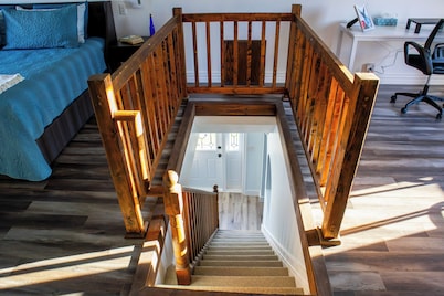 Twillingate Coastal Retreat w/ Oceanview Rooftop Deck (Icebergs,Whales,Sunsets)