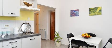 تناول الطعام