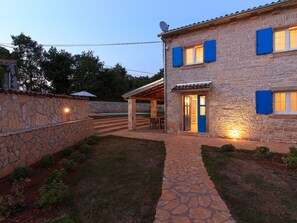 Exterior - Villa Sasso by Interhome (Pula/Manjadvorci)