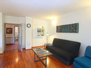 TV - House 1092 by Interhome (Pula)