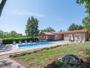 Pool - Villa Eden by Interhome (Drenje)