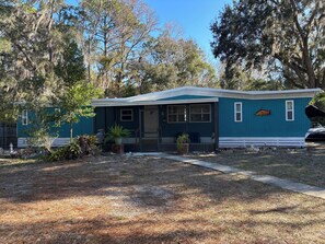 Exterior - Prime Crystal River Location (Crystal River)
