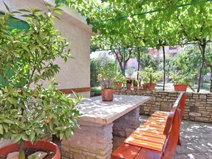 Outdoor dining - Apartment 1174 by Interhome (Pula)