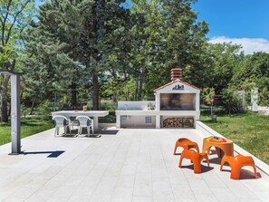 Outdoor dining - Villa 1059 by Interhome (Labin)