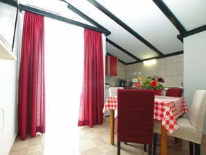 Dining - Apartment 1251 by Interhome (Fažana)