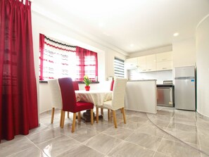 Dining - Apartment 1251 by Interhome (Fažana)