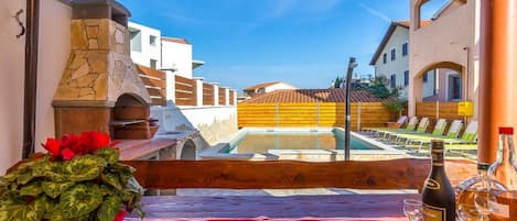 Enceinte de lâhĂ©bergement