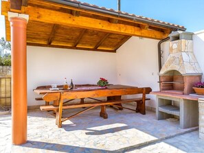 Outdoor dining - Apartment 1236 by Interhome (Medulin/Ližnjan)