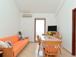 TV - Apartment 1249 by Interhome (Fažana)