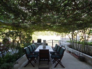 Outdoor dining - Apartment 1299 by Interhome (Flengi)