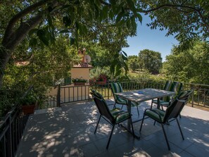 Outdoor dining - House 1276 by Interhome (Buje)