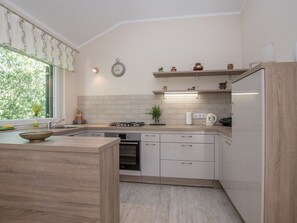 Fridge, microwave, oven, cookware/dishes/utensils - House 1276 by Interhome (Buje)