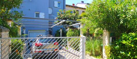 Enceinte de lâhĂ©bergement