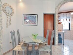 Dining - Apartment 1279 by Interhome (Pula/Banjole)