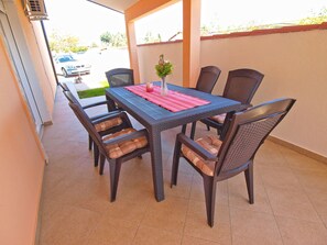 Outdoor dining - Apartment 1332 by Interhome (Fažana)