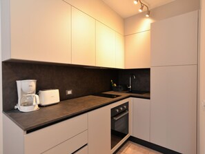 Fridge, microwave, oven, dishwasher - Apartment 1299 by Interhome (Flengi)