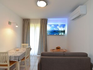 TV - Apartment 1299 by Interhome (Flengi)