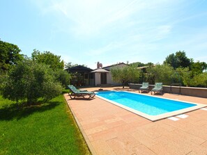 Pool - House 1319 by Interhome (Pula/Banjole)