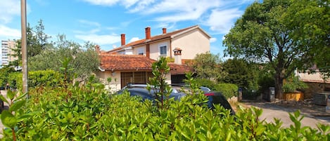 Enceinte de lâhĂ©bergement