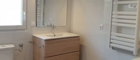 Hair dryer, towels, toilet paper