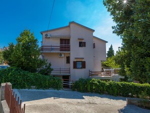 Exterior - JULIA - SELCE 3 / HR-10014-02 by Interhome (Selce)