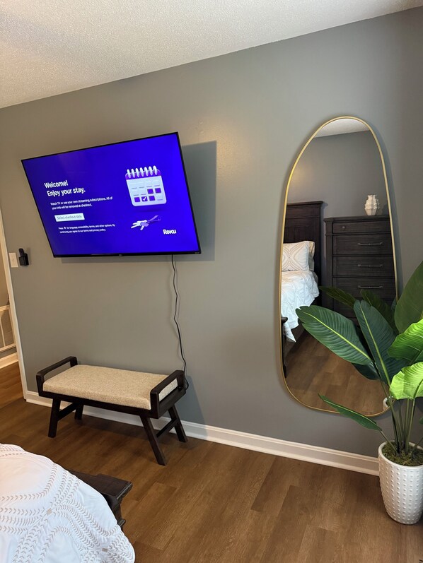 1 bedroom, desk, iron/ironing board, free WiFi