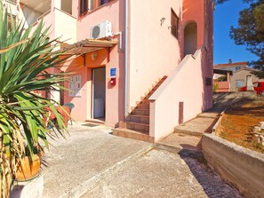 Exterior - Apartment 1335 by Interhome (Pula)