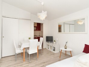 Dining - Apartment 1363 by Interhome (Fažana)