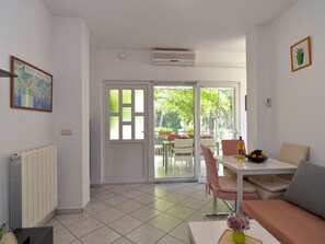 Dining - Apartment 1377 by Interhome (Poreč)