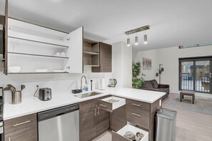 Interior - Cozy 1-bedroom apartment with AC in downtown Cleveland (Cleveland)