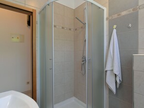 Bathroom - Apartment 1377 by Interhome (Poreč)
