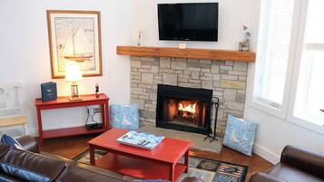 TV connectée, cheminée