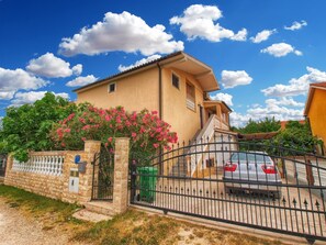 Exterior - Apartment 1390 by Interhome (Fažana)