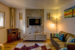 Living area - Refúgio do Canas House (Guarda)