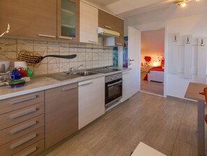 Fridge, microwave, cookware/dishes/utensils - JANJA / HR-10046-01 by Interhome (Crikvenica)