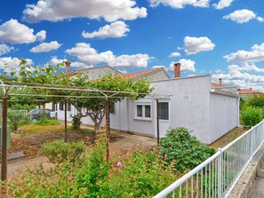 Property grounds - House 1456 by Interhome (Fažana)