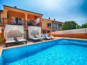 Pool - House 1479 by Interhome (Pula/Banjole)