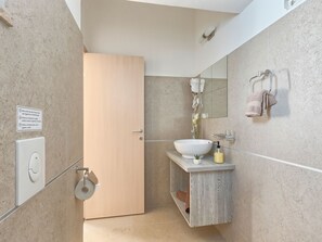 Bathroom - Villa 1520 by Interhome (Cere)