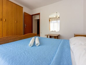 1 bedroom, Internet - TOMIC A MAZURANICA 1 / HR-09435-01 by Interhome (Novi Vinodolski)