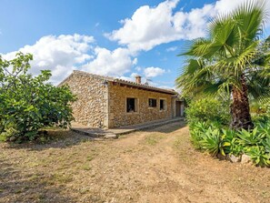 House - Higuera by Interhome (Búger)