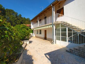 Exterior detail - Apartment 1600 by Interhome (Bokordici)