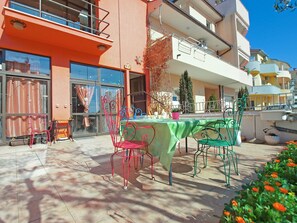 Outdoor dining - Apartment 1571 by Interhome (Pula)