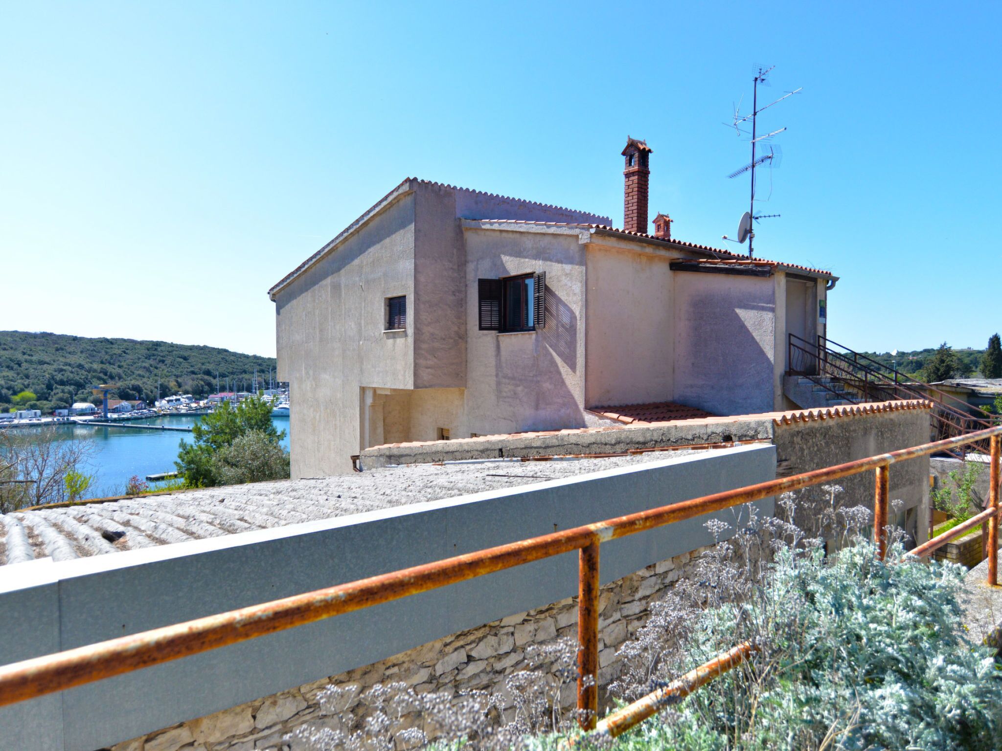 Enceinte de l’hébergement